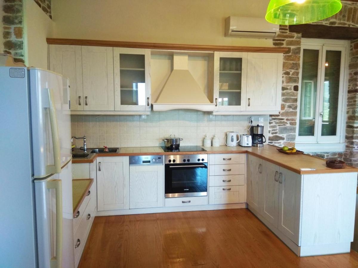 Marina Traditional Stonehouse Afetai ภายนอก รูปภาพ